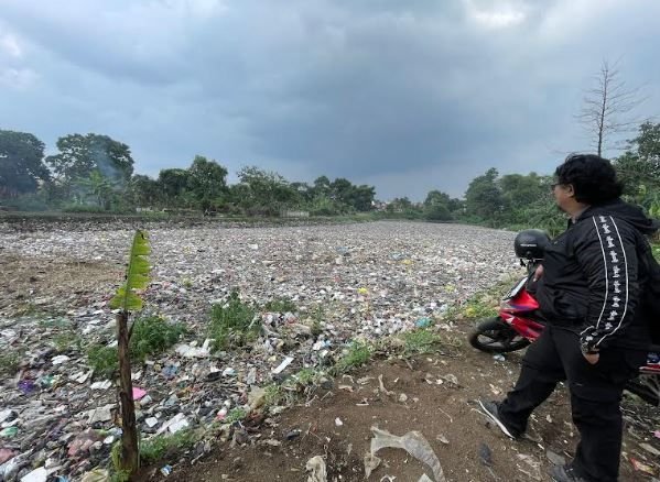 Sungai Citarum di Kawasan Oxbow Cicukang Kembali Dipenuhi Sampah, Warga Khawatir Terjadi Banjir