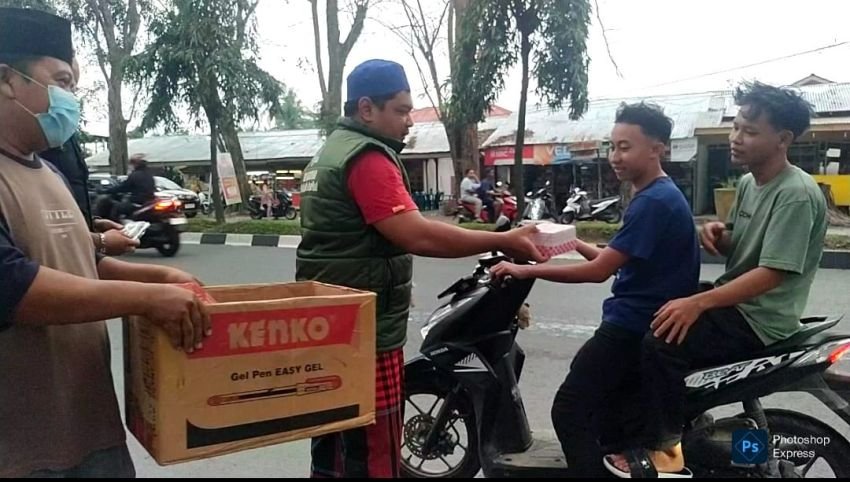 Momentum Ramadhan KSJ Berbagi Ratusan Takjil dan Persiapkan Pelatihan Relawan Pelajar Melalui Kegiatan Pesantren Kilat