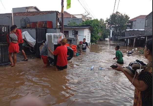 Banjir Kiriman Terendam Jakarta, 28 RT di Jakarta Selatan dan Jakarta Timur Dilanda Luapan Kali Ciliwung