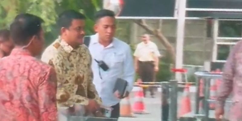 Ada Apa Gubernur Sumut Bobby Nasution Sambangi KPK?