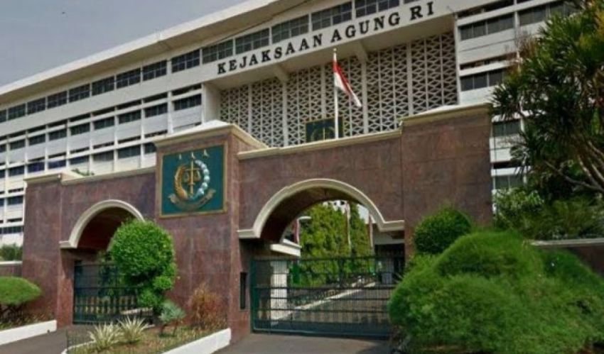 Direktur JakTV, Tian Bahtiar, Dialihkan Jadi Tahanan Kota karena Sakit