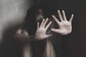 Kuasa Hukum Sebut Kasus Dugaan Pelecehan oleh Dokter AY di Malang Mandek, Desak Penangkapan Segera Dilakukan