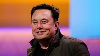 Elon Musk Lobi Trump Batalkan Tarif Impor, Saham Tesla Tertekan Setelah Kenaikan Tarif China