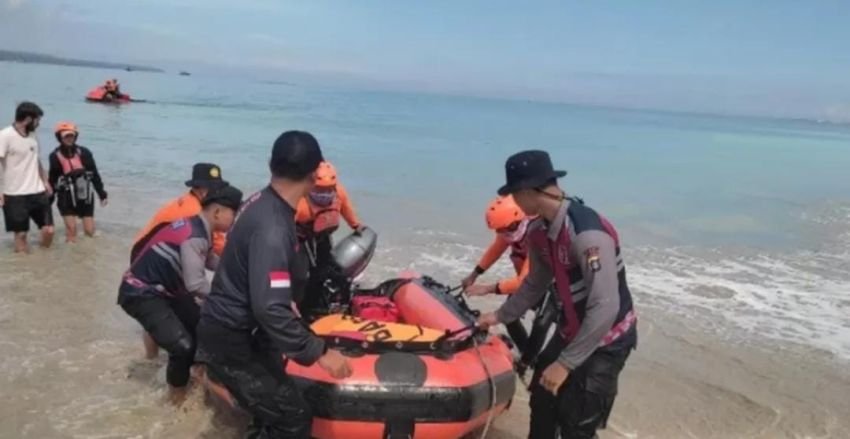 Jenazah WNA Yordania yang Hanyut di Pantai Batu Belig Akhirnya Ditemukan Basarnas Bali