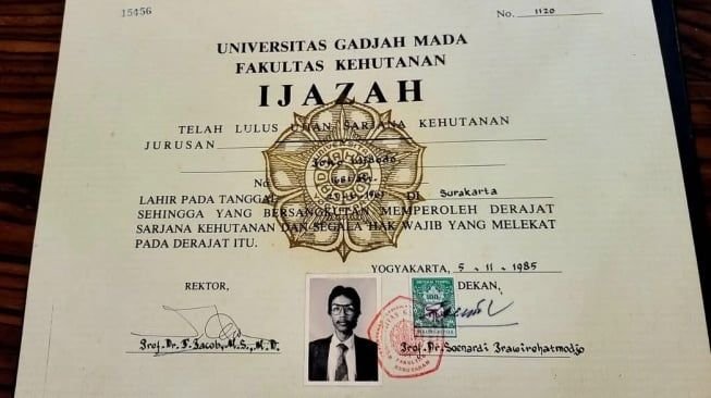 Megawati Singgung Ijazah Jokowi, Projo: Ijazah Sudah Ditunjukkan, Tuduhan Tetap Dilanjutkan