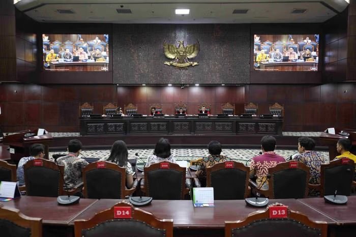 Mahasiswa UI Gugat UU TNI, UIN Surabaya Mendadak Cabut Permohonan