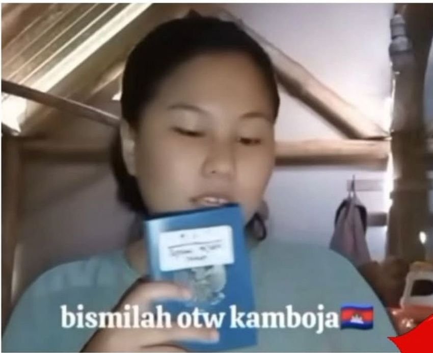 Viral Video Wanita Pamer Paspor Mau ke Kamboja, Netizen Khawatir: "Gimana Cara Ngasih Tahunya?"