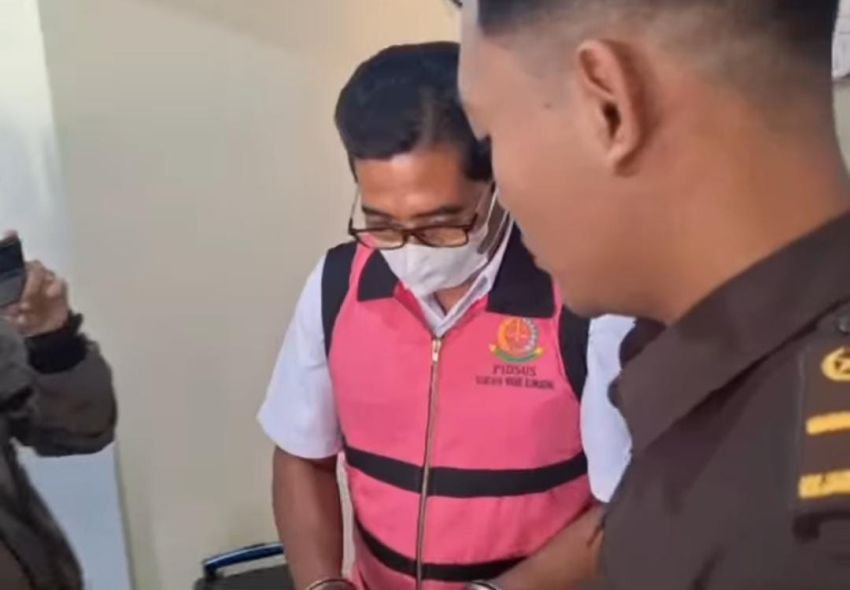 Bobrok! Kepsek SMK di Bali Selewengkan Dana Beasiswa Siswa Miskin Rp1,1 Miliar