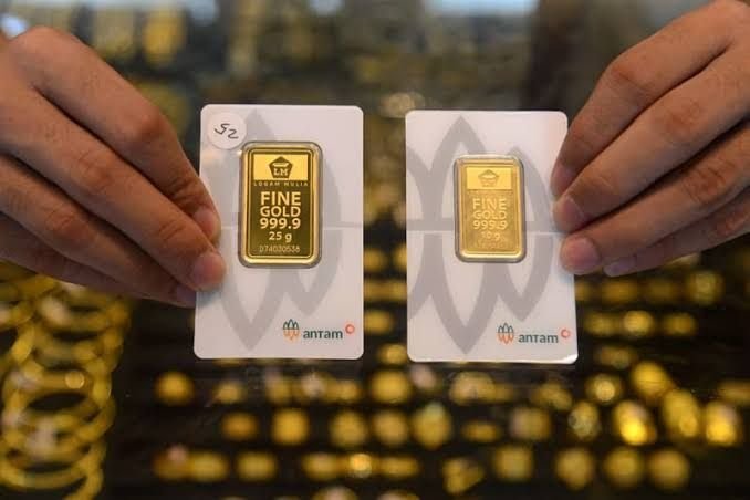 Harga Emas Antam Turun Tajam, Terkoreksi Rp 20.000 per Gram pada 17 Mei 2025