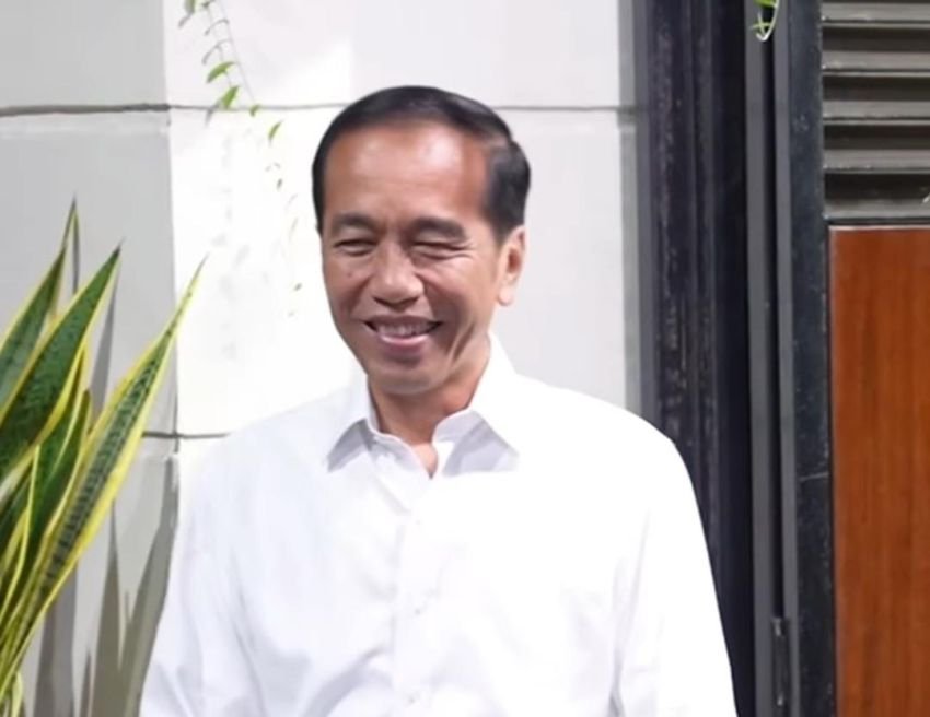 Jokowi Tanggapi Santai Desakan Purnawirawan TNI Copot Gibran: Itu Aspirasi Demokrasi