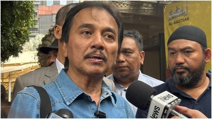 Polemik Ijazah Jokowi Memanas, Roy Suryo Bongkar Dua Kejanggalan Ijazah Jokowi