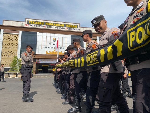 794 Personel Gabungan Dikerahkan Amankan Aksi Petani Singkong di DPRD Lampung