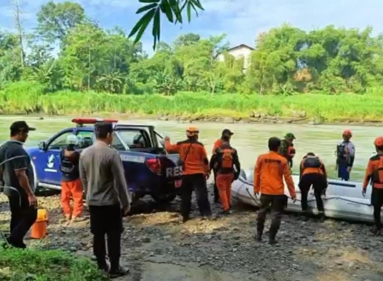 Remaja Blitar Ditemukan T3w4s Mengapung di Sungai Brantas Setelah Tiga Hari Pencarian