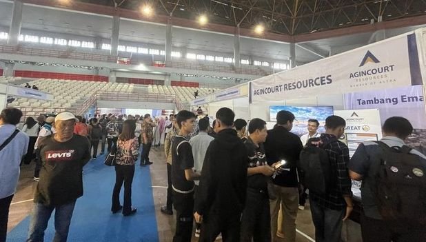 Ratusan Warga Serbu Job Fair Hari Buruh di Gor Pancing, Bobby Nasution: Ada 1.100 Lowongan Kerja!