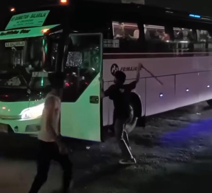 Bus Primajasa Dirusak Dua Pengamen di Tangerang, Satu Pelaku Ditangkap, Satu Lagi Masih Buron