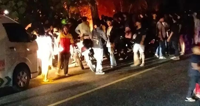 Dua Pencuri HP Sopir Truk Babak Belur Dihakimi Massa di Asahan, Motor Pelaku Dibakar