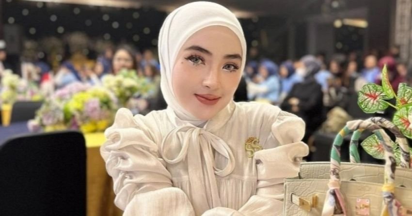 Shella Saukia Dituding Jual Berlian Palsu Rp1,9 Juta, Dokter Detektif Bongkar Kedoknya