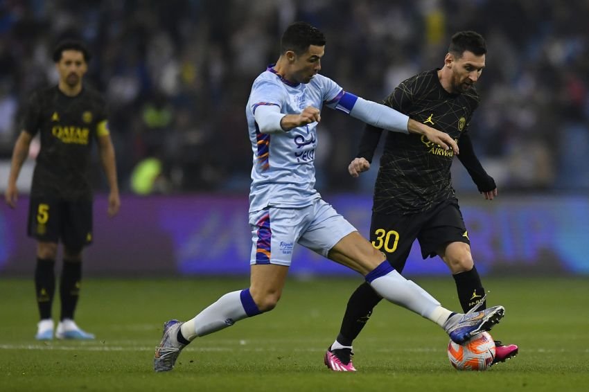 Messi Ungkap Hubungan dengan Ronaldo: Bukan Teman, Tapi Saling Hormat