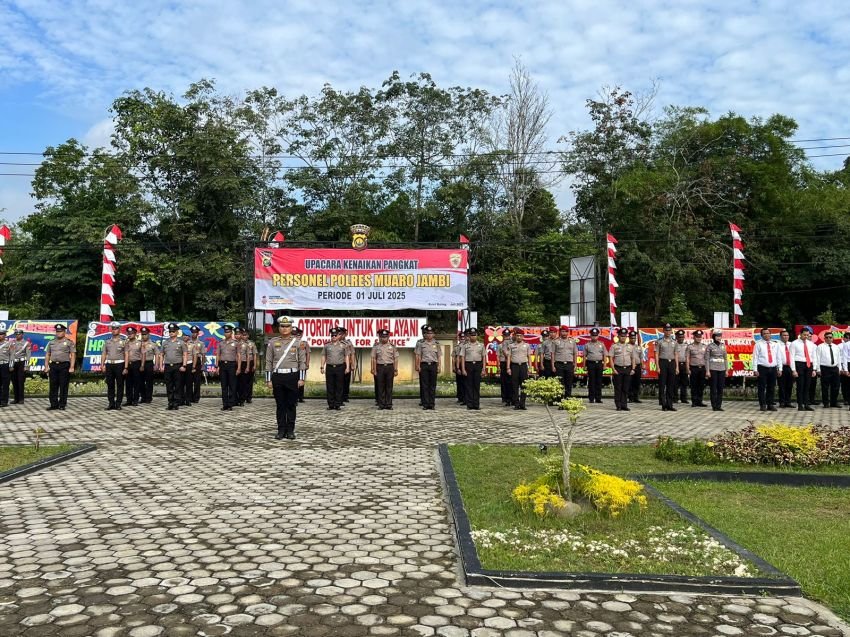Puluhan Personel Polres Muaro Jambi Naik Pangkat di Momen Hari Bhayangkara ke-79