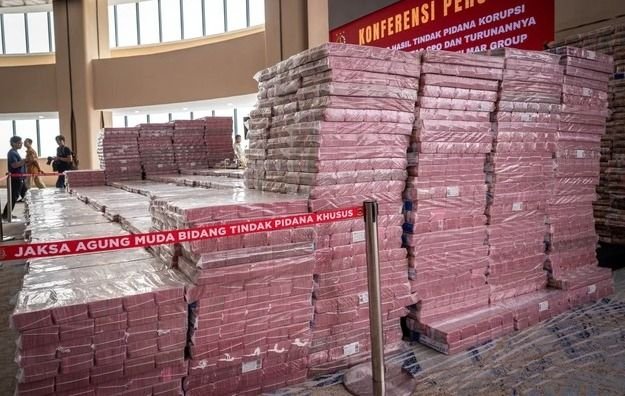 Gunungan Uang Rp11,8 Triliun Disita Kejagung, Jadi Bukti Salah Satu Kasus Korupsi Terbesar di Indonesia