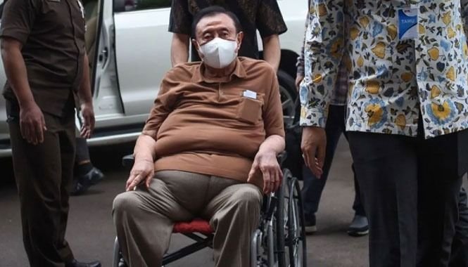 KPK Tahan Pemilik PT Jembatan Nusantara, Dibantarkan ke RS Polri karena Sakit