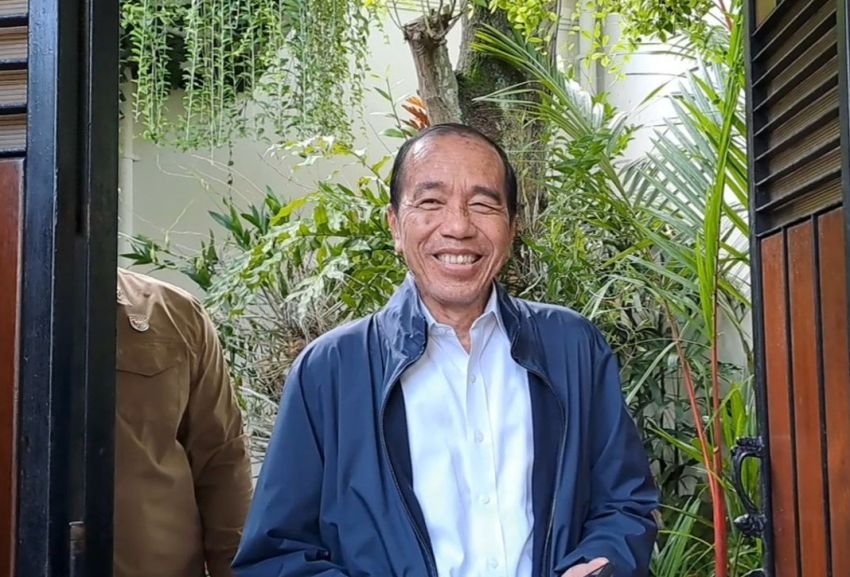 Bantah Maju Ketum PPP, Jokowi: “Saya di PSI Saja”
