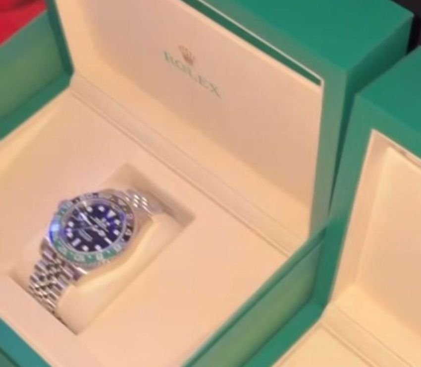 Menang Lawan China, Pemain Timnas Indonesia Dihadiahi Jam Tangan Rolex oleh Prabowo