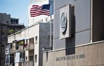 Kedutaan AS di Tel Aviv Rusak Akibat Serangan Rudal Iran, Trump: “Mungkin Harus Bertempur Dulu”