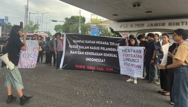Solidaritas Puan Indonesia Tuntut Fadli Zon Minta Maaf atas Pernyataan Soal Kekerasan Seksual Mei 1998