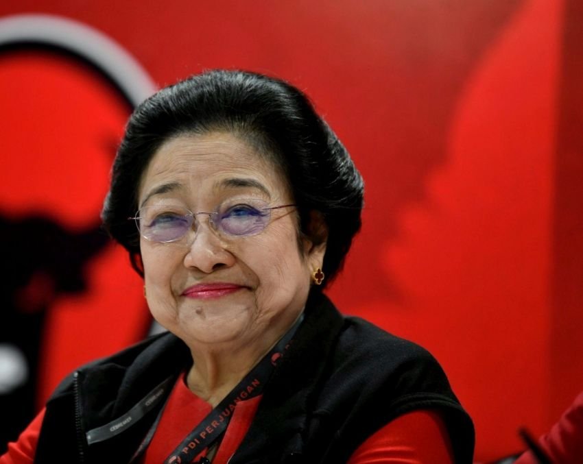 Megawati Sentil Perempuan Glowing: Boleh Cantik, Tapi Harus Pintar dan Kenal Sejarah!