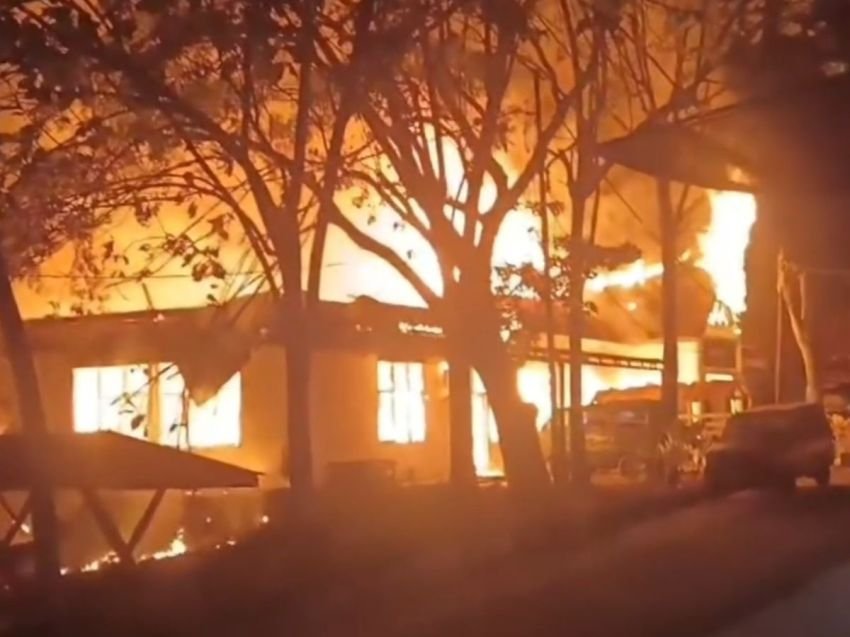 Kantor Dinas Pertanian Tanah Datar Ludes Terbakar, Kerugian Capai Rp3 Miliar