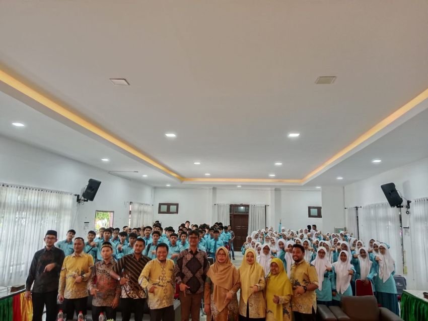 Siswa SMAN 7 Banda Aceh Antusias Pelajari Sejarah Lewat Kunjungan ke Museum Aceh