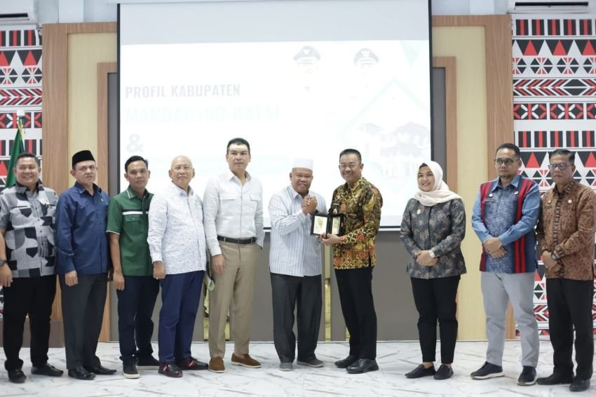Bupati dan Wabup Madina Ungkap Tantangan Pembangunan di Hadapan DPRD Sumut