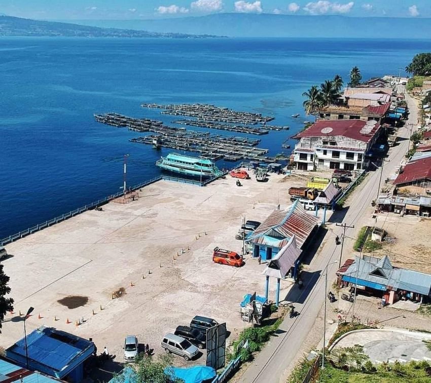 Cuaca Buruk, KSOPP Danau Toba Hentikan Sementara Penyeberangan Simanindo-Tigaras dan Sipinggan-Muara