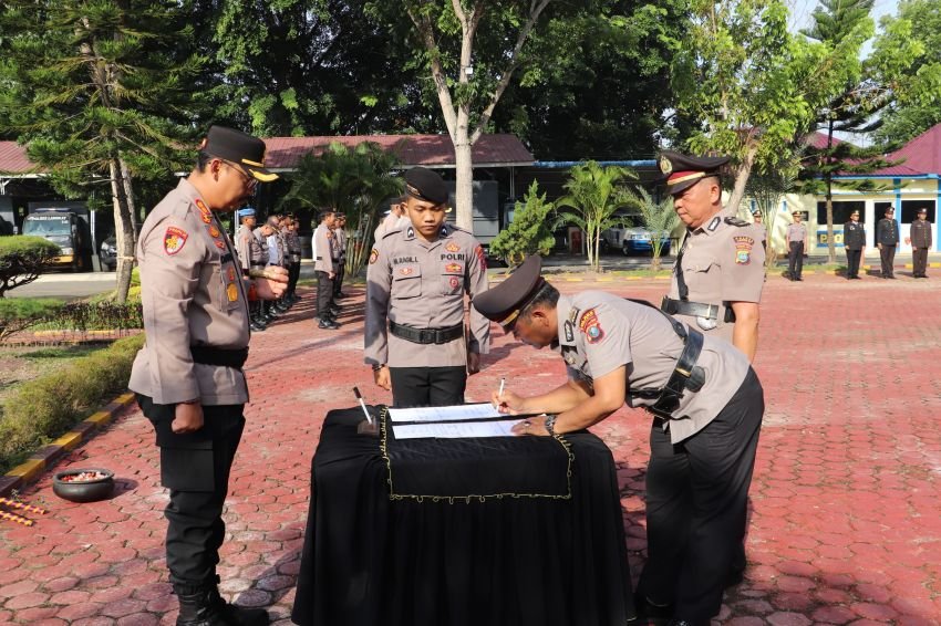 Kapolres Langkat Pimpin Sertijab Sejumlah Pejabat Utama dan Kapolsek, Tekankan Profesionalisme dan Pelayanan Publik