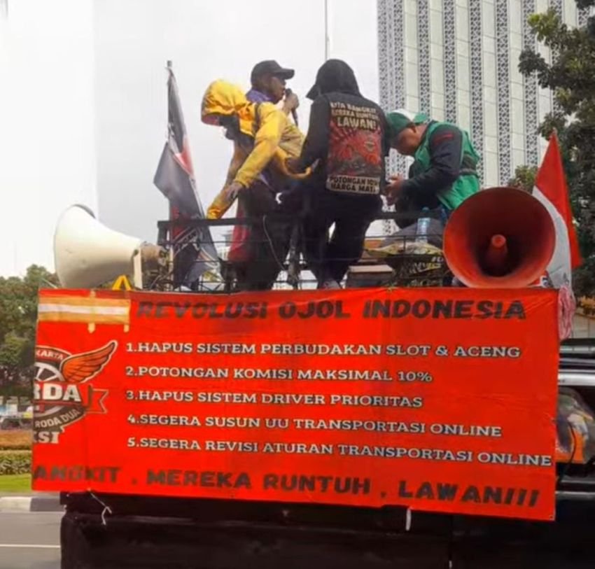Demo Ojol di Jakarta: Tuntut Hapus Multiorder dan Tekan Potongan Aplikasi