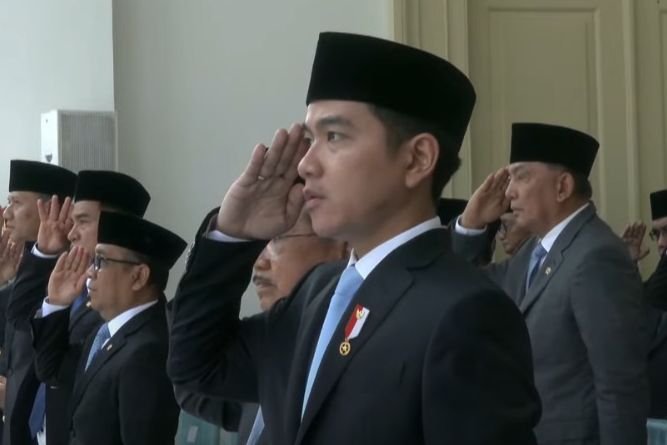 Gibran Siap Berkantor di Mana Saja, Termasuk Papua: "Yang Penting Dekat dengan Masyarakat"