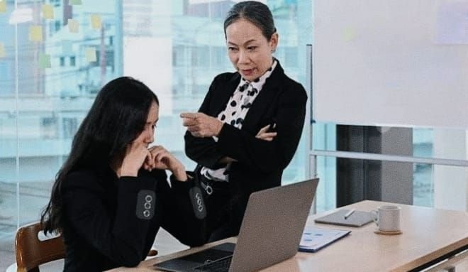 Kisah Karyawan di Dunia Kerja: Intimidasi dan Perundungan di Kantor Bisa Dilaporkan! Ini Dasar Hukumnya
