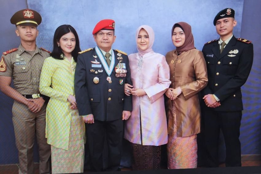 Jejak Bakti dr. Azizy Gladylola Mastura: Sang Putri Jenderal Resmi Mengawali Langkah Pengabdiannya