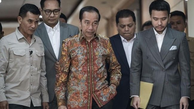 PN Solo Tolak Gugatan Ijazah Jokowi, Sidang Tak Dilanjutkan