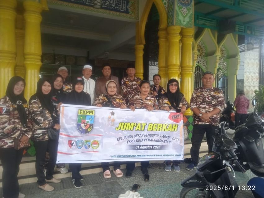 Sambut Pengukuhan, KB FKPPI Pematangsiantar Gelar Jum’at Berkah di Masjid Al-Ikhlas