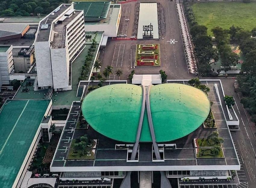 Jumhur Hidayat Imbau Buruh Tak Terlibat Aksi Bubarkan DPR: Tak Jelas Tujuan dan Penanggung Jawab