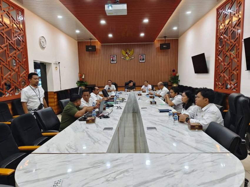 Pemkab Nias Utara dan DPRD Lakukan Audensi Sinkronisasi Zonasi Laut, Dorong Program Ekonomi Biru
