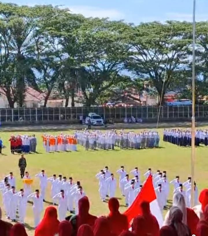 Bendera Sempat Tersangkut, Upacara HUT RI ke-80 di Padangsidimpuan Tetap Berlangsung Khidmat