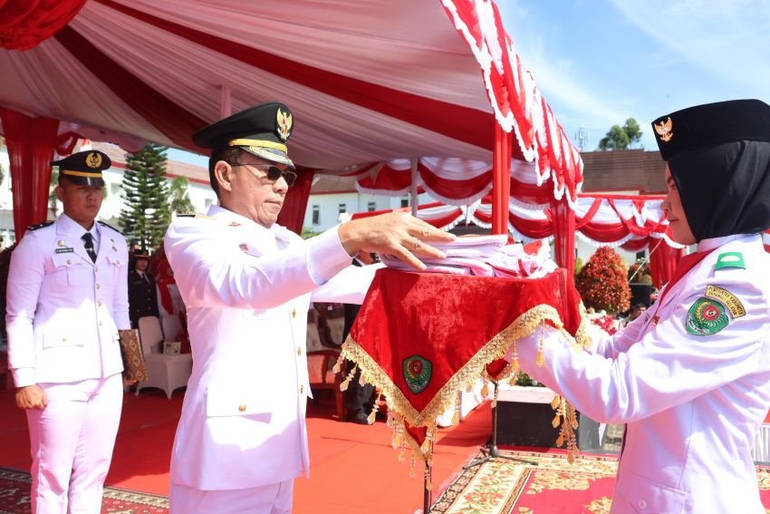 Gus Irawan Pasaribu Pimpin Upacara Perdana HUT ke-80 RI di Tapsel, Momen Haru dan Penuh Kebanggaan