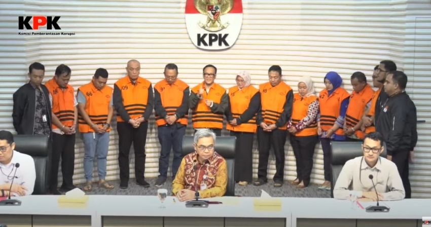 Berompi Oranye, Wamenaker Noel Resmi Ditahan KPK Usai OTT Kasus Dugaan Pemerasan Sertifikasi K3