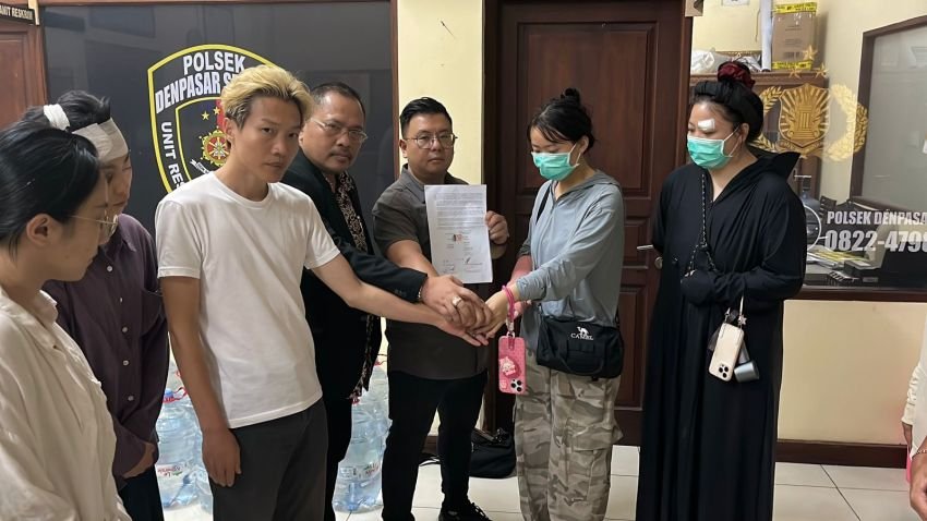 Dua Kelompok WN China Damai Usai Bentrok di Restoran Sanur, Difasilitasi Polsek Denpasar Selatan