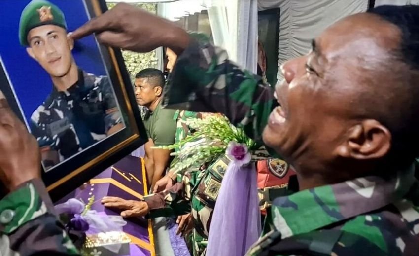 Sempat Sebut Bakar Bendera dan Bubarkan Negara, Ayah Prada Lucky Klarifikasi: Hidup Saya untuk Merah Putih!