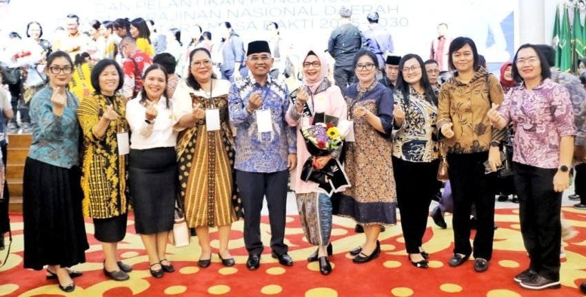 Ny. Darmawati Saragih Dikukuhkan sebagai Bunda PAUD dan Bunda Literasi Simalungun, Tegaskan Komitmen Majukan Generasi Muda