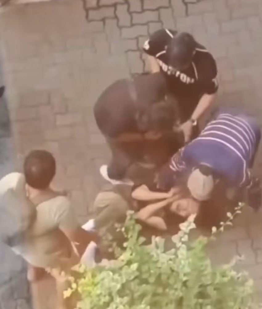 Viral! Diduga Polisi Injak Kepala Demonstran di DPRD Sumut, Kapolda Minta Maaf